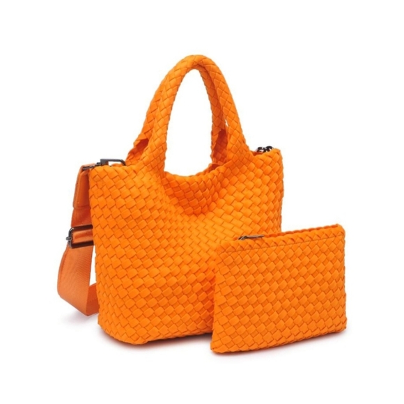 Handbags - #479 SALE 🛑78 FINAL PRICE! FABULOUS BOHO TRENDY Small Woven Neoprene Crossbody